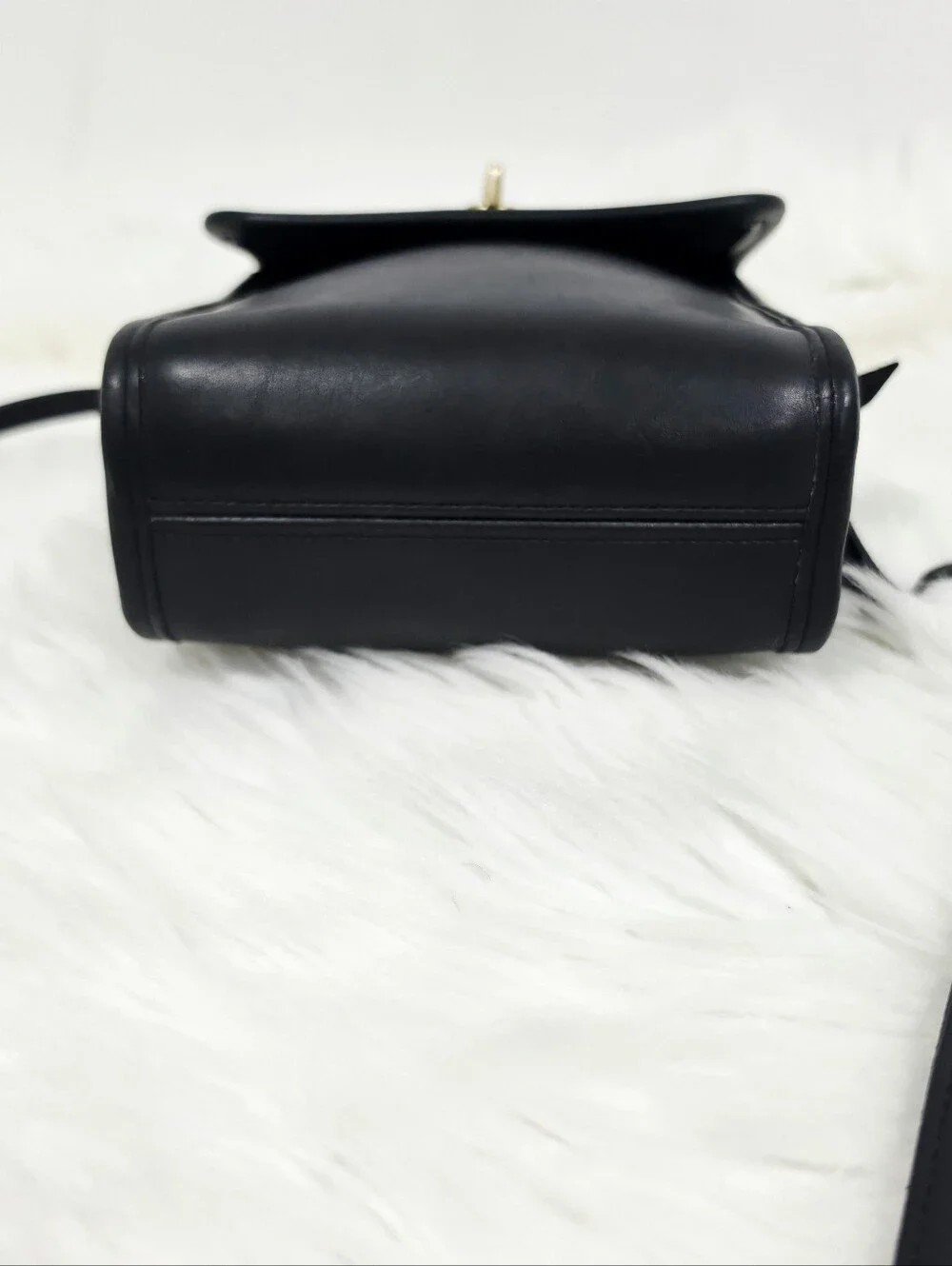 Coach 0770 Vintage Black Leather Turnlock Crossbody Shoulder Bag USA Made